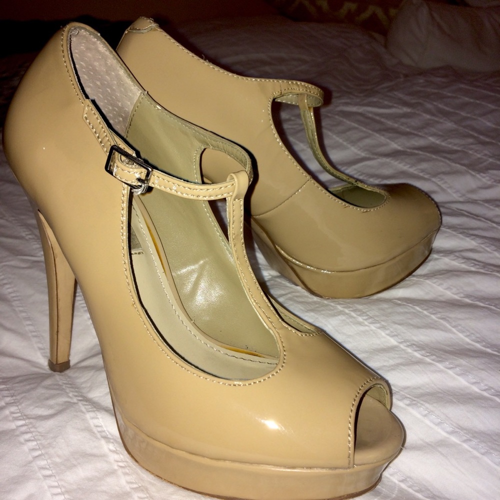 Steve Madden Issabell Sandel Pump